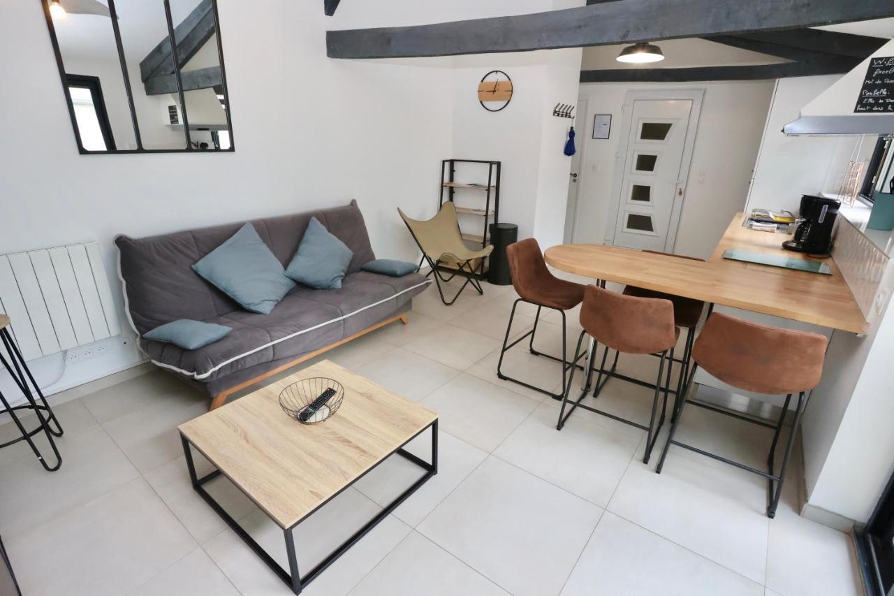L'Atelier Et Sa Terrasse Apartment Pontivy Exterior photo