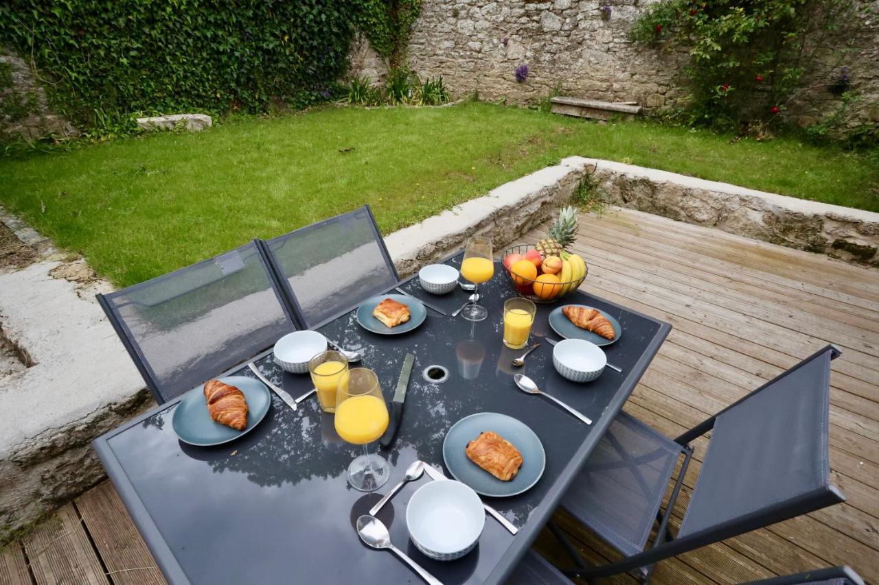 L'Atelier Et Sa Terrasse Apartment Pontivy Exterior photo