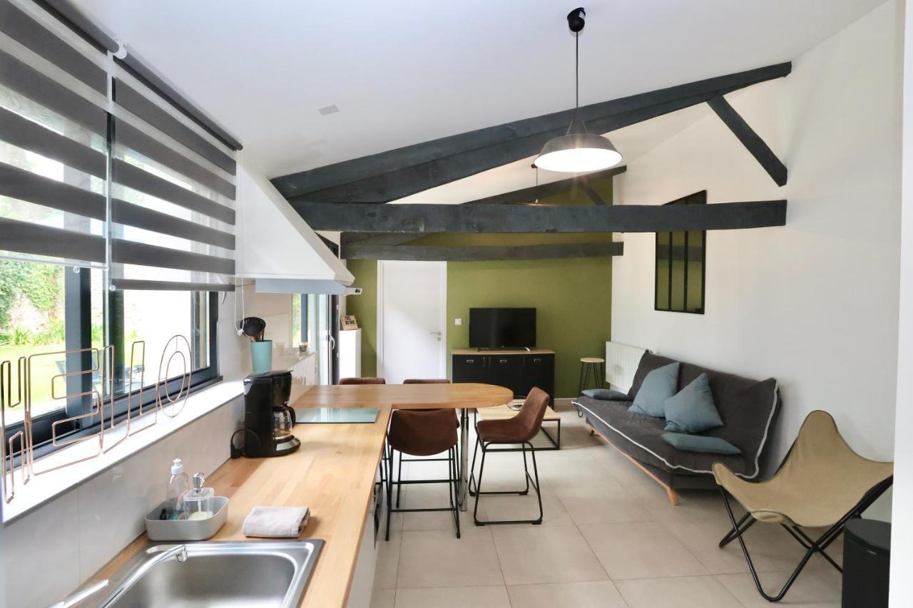 L'Atelier Et Sa Terrasse Apartment Pontivy Exterior photo